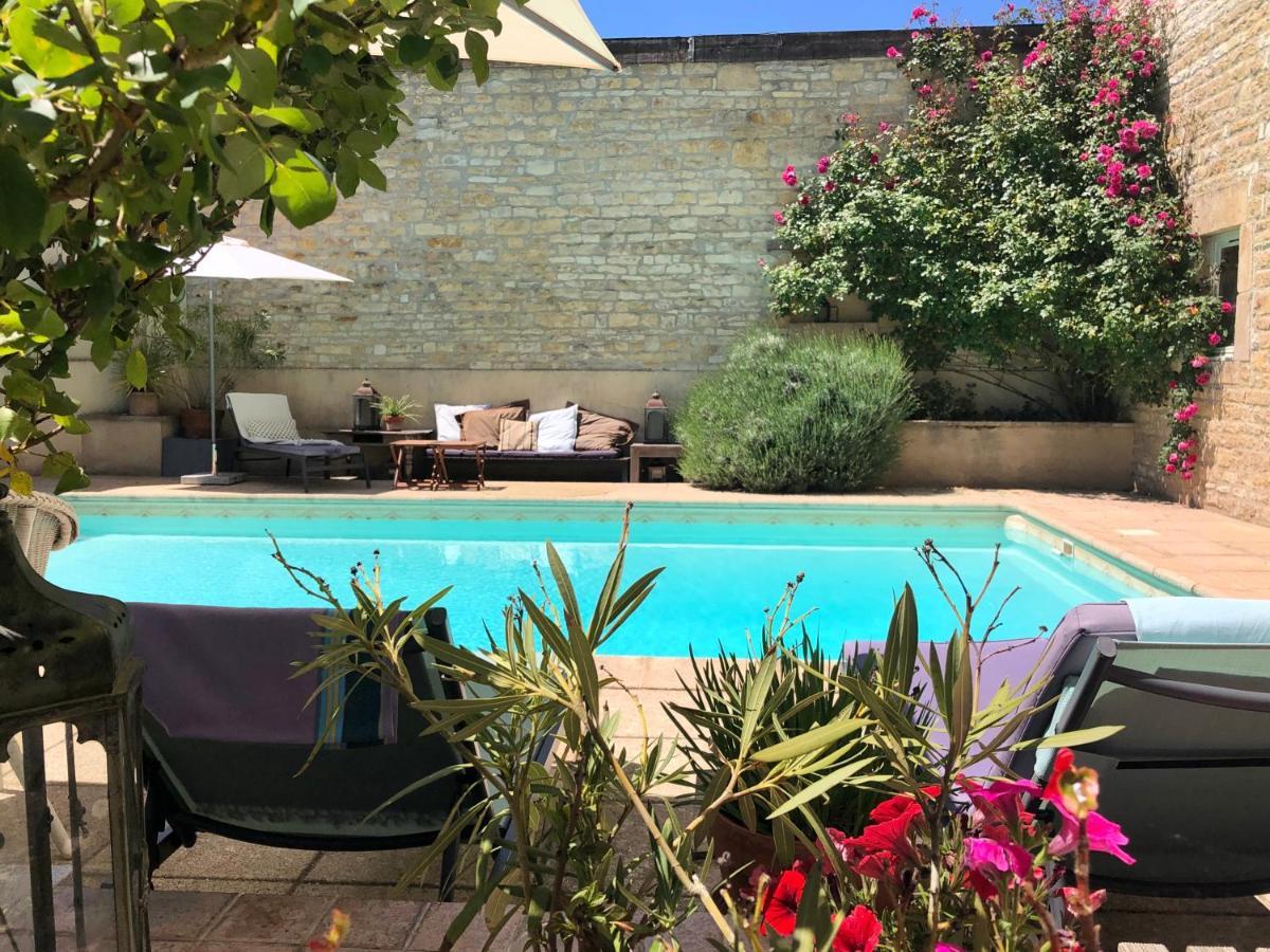 La Cour Des Delices Bed & Breakfast Gigny  ภายนอก รูปภาพ