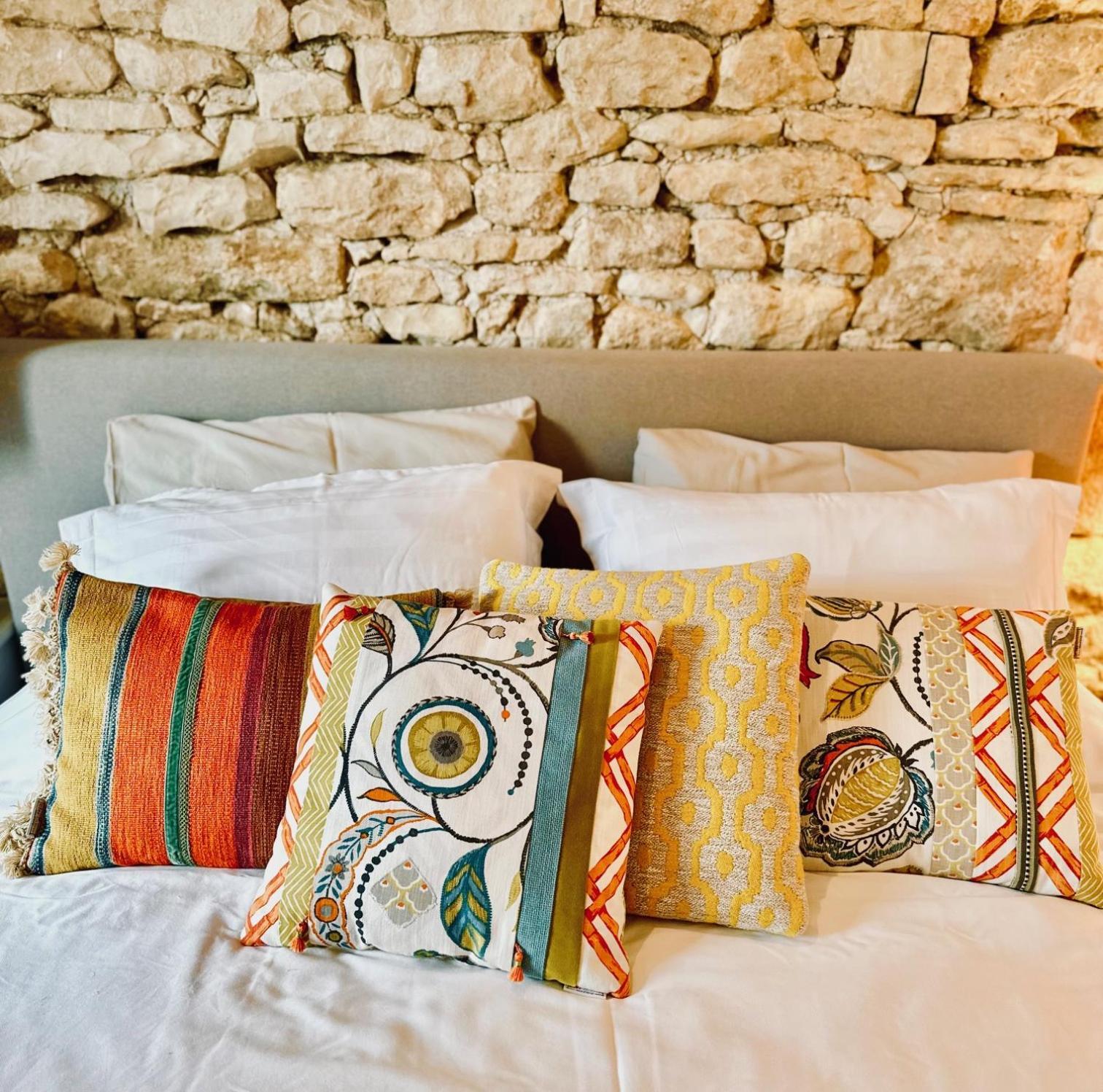 La Cour Des Delices Bed & Breakfast Gigny  ภายนอก รูปภาพ