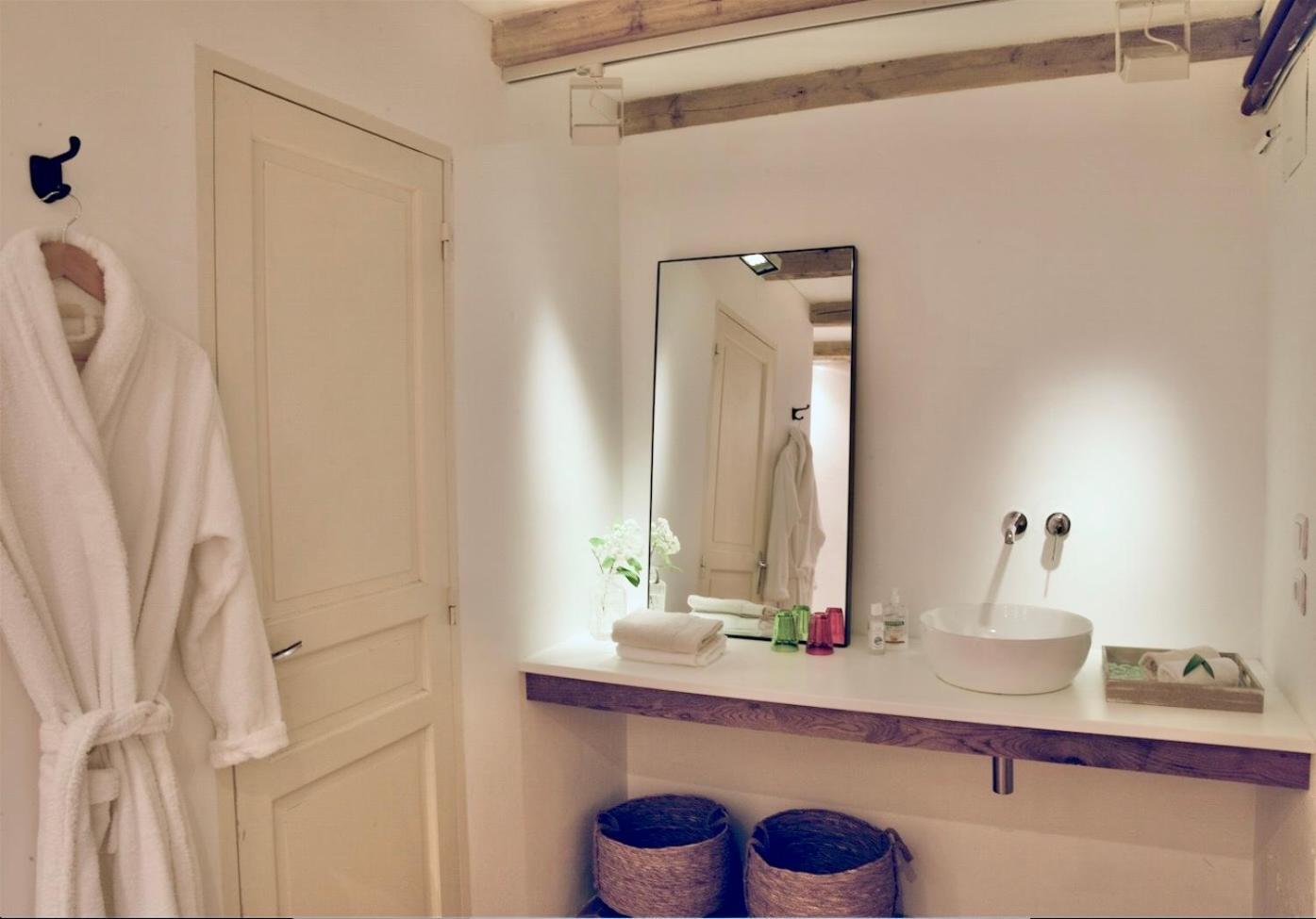 La Cour Des Delices Bed & Breakfast Gigny  ภายนอก รูปภาพ